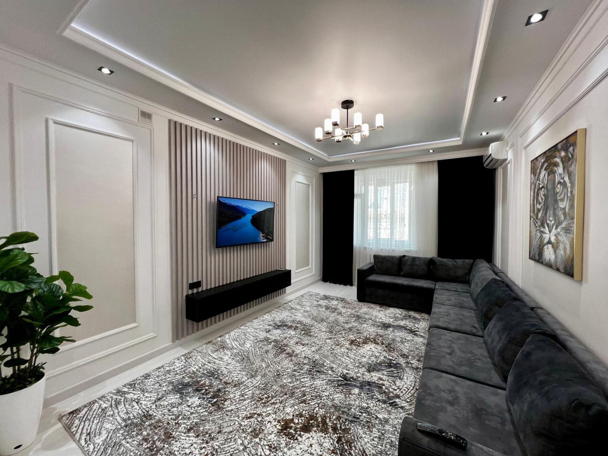 New Apartment Near The Savitsky Museum And Central Bazaar ヌクス エクステリア 写真